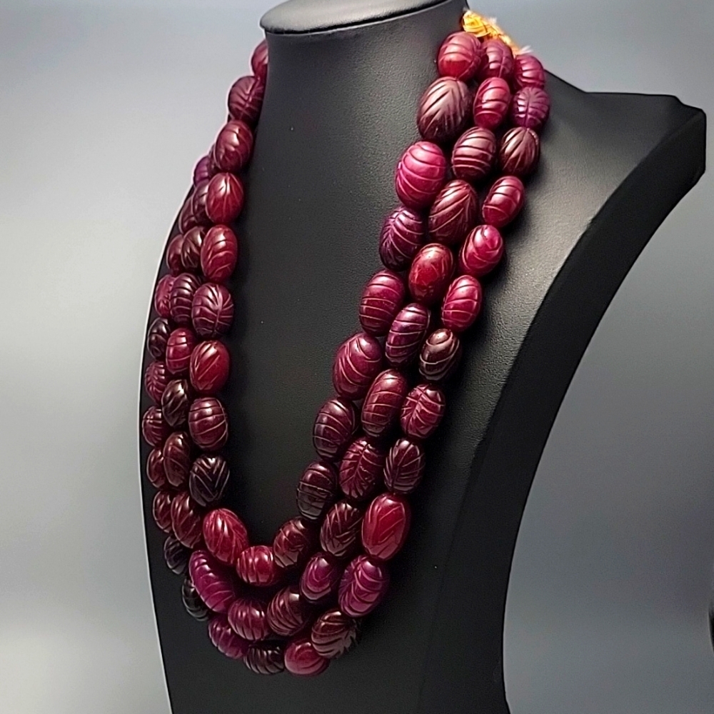 COLLOSAL 2065.00 CTS EARTH MINED 3 LINE RED RUBY CARVED BEADS BEADED UV NECKLACE - Picture 2 of 10